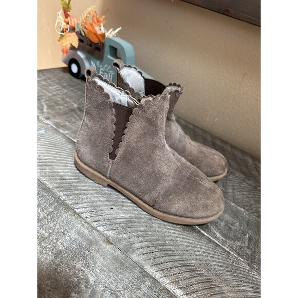 L’amour Girls Nicola Scalloped Chelsea Boot Size 13 - Picture 4 of 6